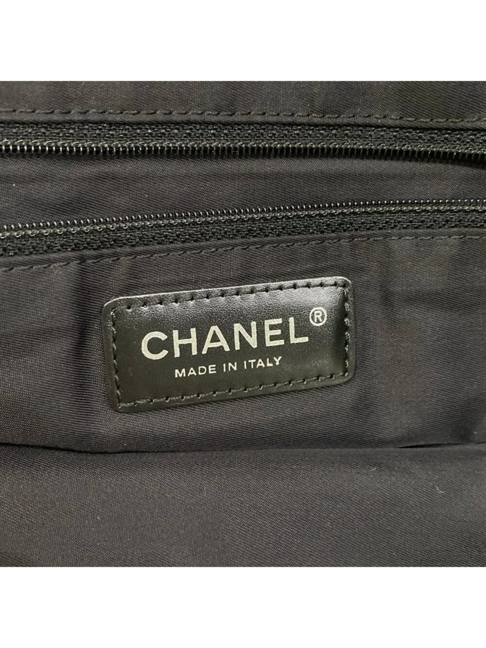 Chanel Tote New Travel Line MM Ivory Black Bicolor Leather